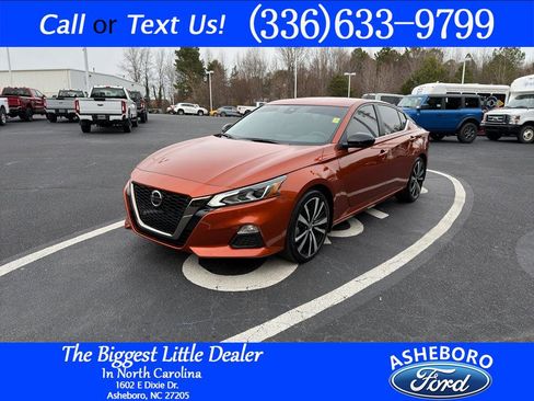 Used 2021 Nissan Altima 2.5 SR image 1