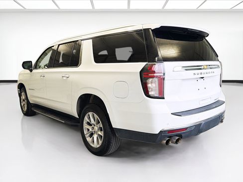 Used 2023 Chevrolet Suburban Premier image 6
