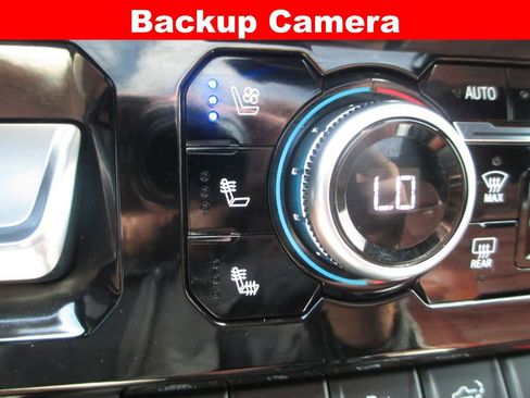 Used 2024 GMC Sierra 2500 Denali Ultimate AWD/4WD image 22