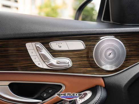 Used 2019 Mercedes-Benz C 300 Sedan image 41