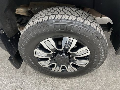 Used 2024 GMC Sierra 2500 Denali image 20