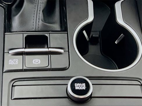 Used 2023 Kia K5 GT-Line image 12