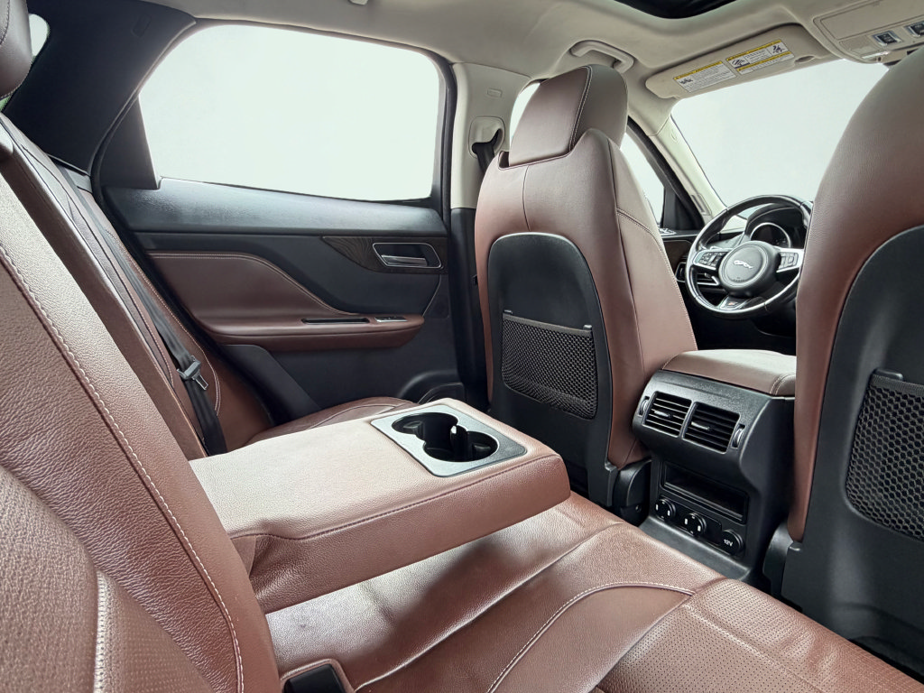 Used 2017 Jaguar F-PACE S AWD/4WD image 43