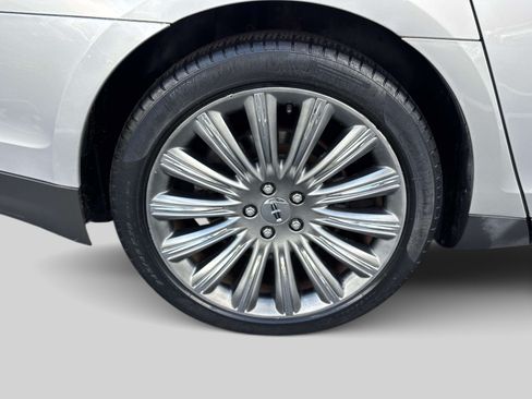 Used 2013 Lincoln MKS FWD image 28