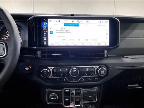 New 2026 Jeep Gladiator Mojave image 17