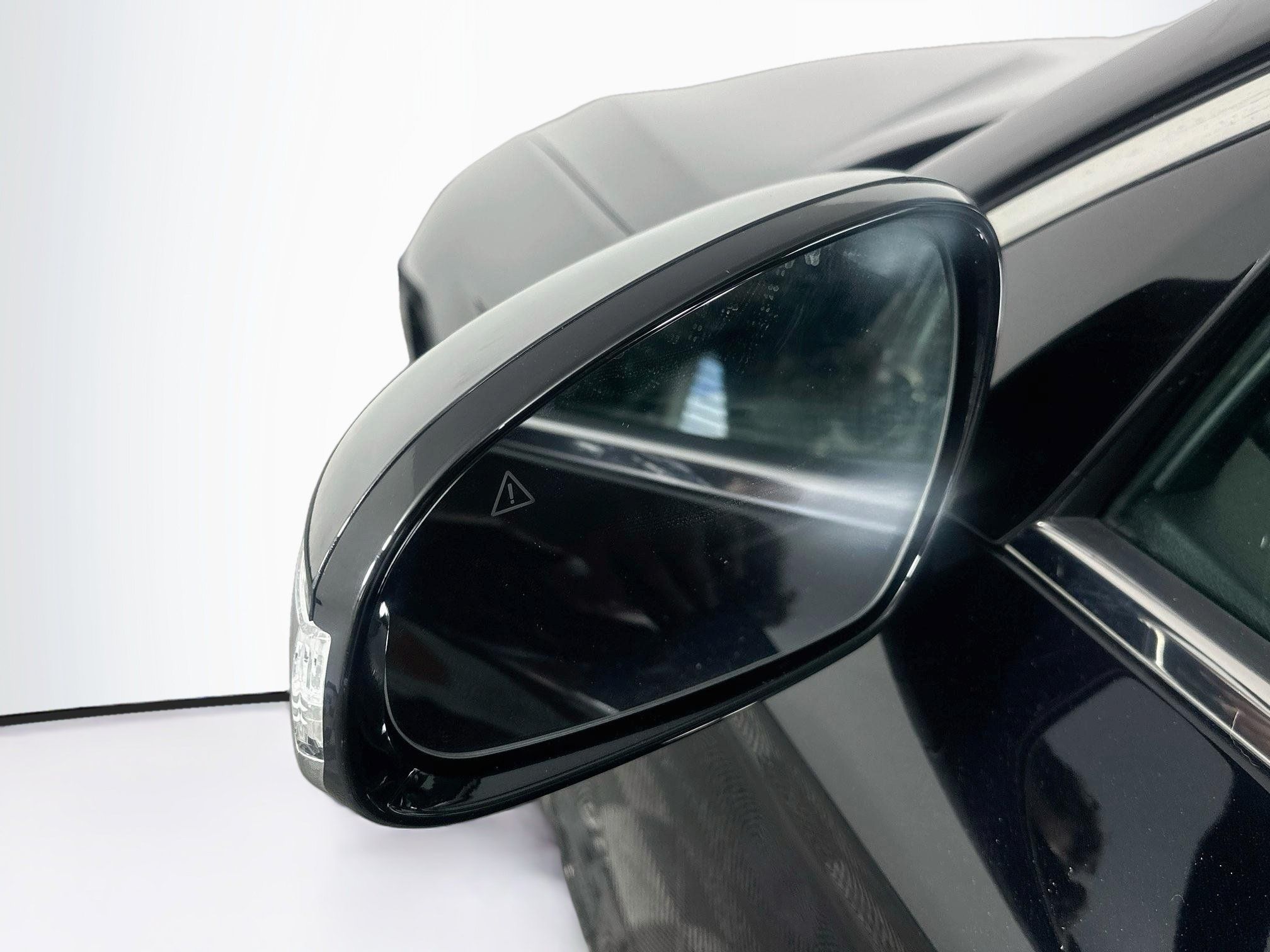Used 2026 Genesis G70 2.5T RWD image 16