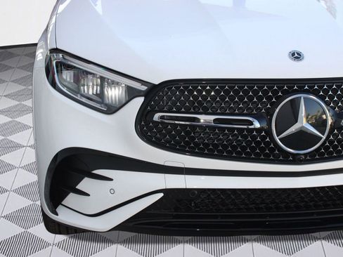 Used 2026 Mercedes-Benz GLC 300 4MATIC image 11