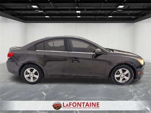 Used 2013 Chevrolet Cruze LT w/ Spring Special Edition image 6