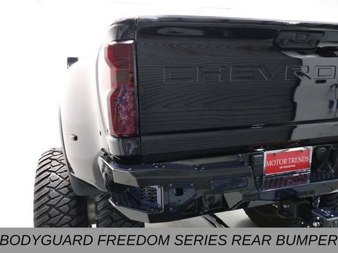 Used 2024 Chevrolet Silverado 3500 LTZ w/ LTZ Plus Package AWD/4WD image 9