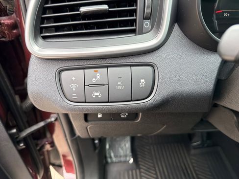 Used 2019 Kia Sorento SX AWD/4WD image 14