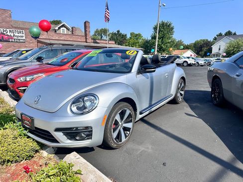 Used 2013 Volkswagen Beetle 2.0T FWD image 3