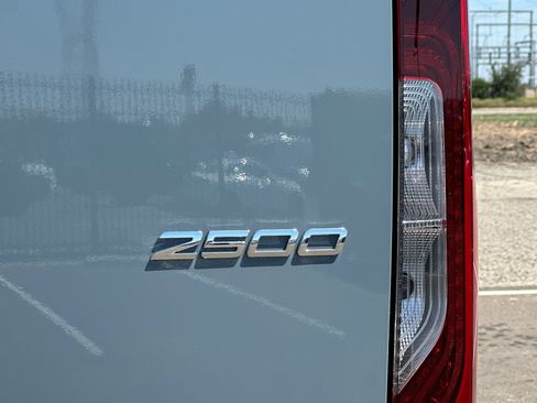 New 2026 Mercedes-Benz Sprinter 2500 image 27