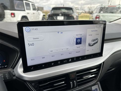 Used 2024 Ford Escape Platinum w/ Class II Trailer Tow Package image 16