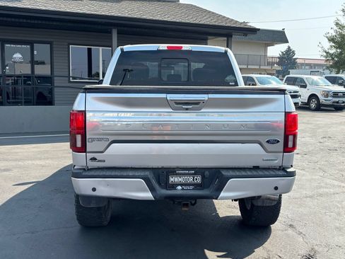 Used 2018 Ford F150 Platinum w/ Equipment Group 701A Luxury AWD/4WD image 4