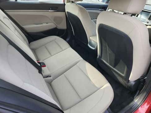Used 2018 Hyundai Elantra SE w/ SE Connectivity Package 04 image 20
