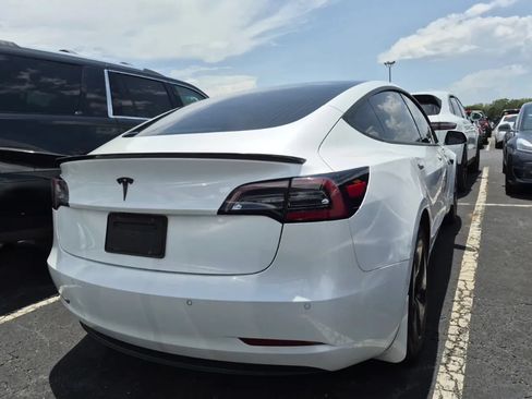Used 2020 Tesla Model 3 Standard Range Plus RWD image 5