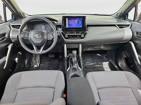 Used 2024 Toyota Corolla Cross AWD Hybrid w/ Moonroof Package image 19