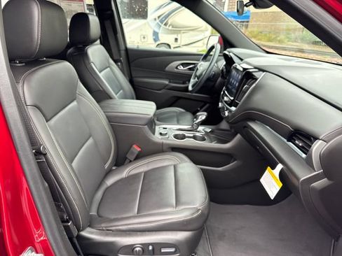 Used 2023 Chevrolet Traverse LT AWD/4WD image 31