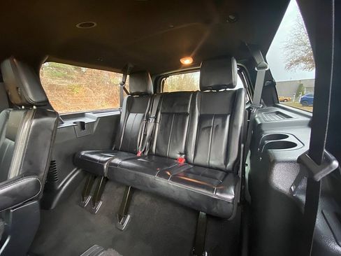 Certified 2017 Ford Expedition EL Platinum image 40