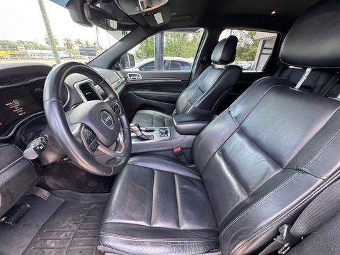Used 2018 Jeep Grand Cherokee Limited AWD/4WD image 11