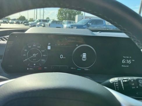 Used 2025 Kia Telluride SX X-Line AWD/4WD image 13