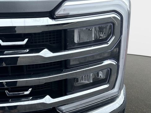 Used 2023 Ford F250 Lariat w/ Lariat Ultimate Package image 11