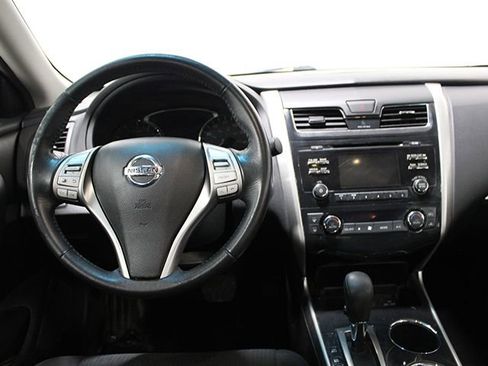 Used 2014 Nissan Altima 2.5 SV w/ Convenience Package FWD image 13