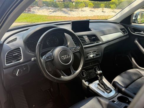 Used 2016 Audi Q3 2.0T Prestige w/ Prestige Package AWD/4WD image 10