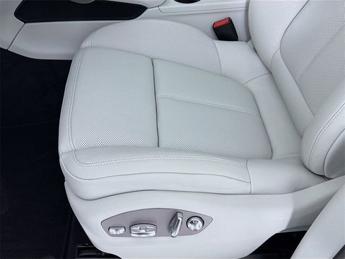 New 2026 Porsche Macan Turbo image 13