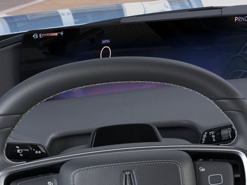 New 2026 Lincoln Navigator Premiere AWD/4WD image 13