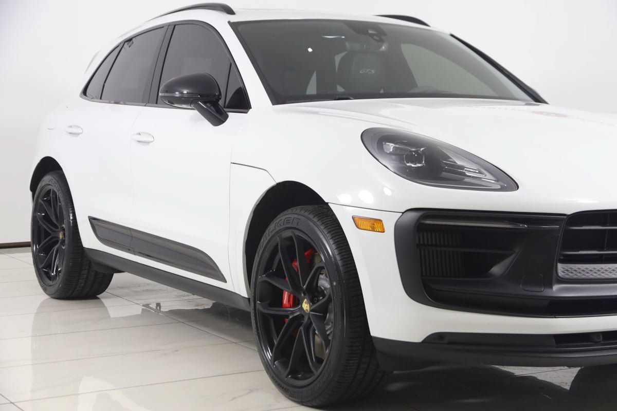 Used 2023 Porsche Macan GTS w/ GTS Sport Package AWD/4WD image 53