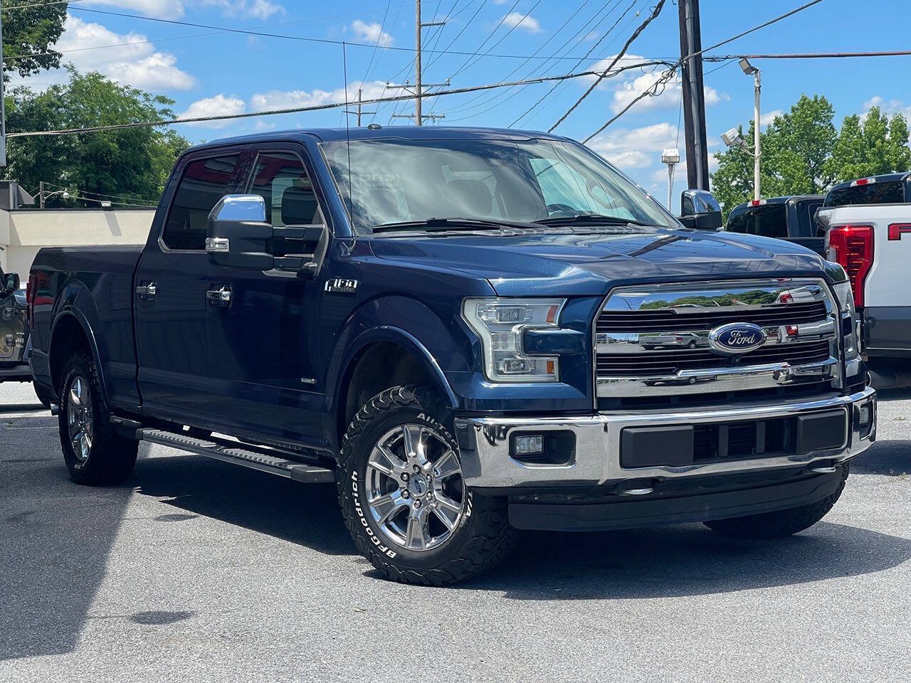 Used 2015 Ford F150 Lariat w/ Equipment Group 502A Luxury AWD/4WD image 1