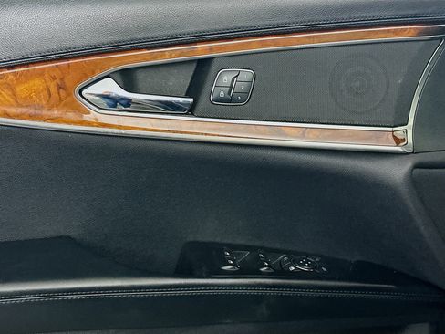 Used 2018 Lincoln MKX Reserve FWD image 15