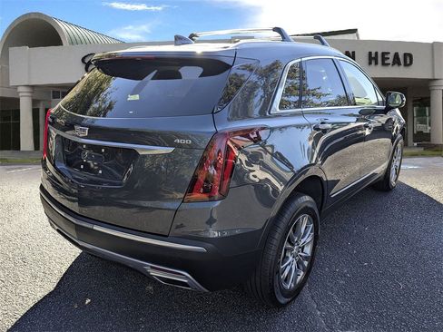 Used 2021 Cadillac XT5 Premium Luxury w/ LPO, Floor Liner Package image 6