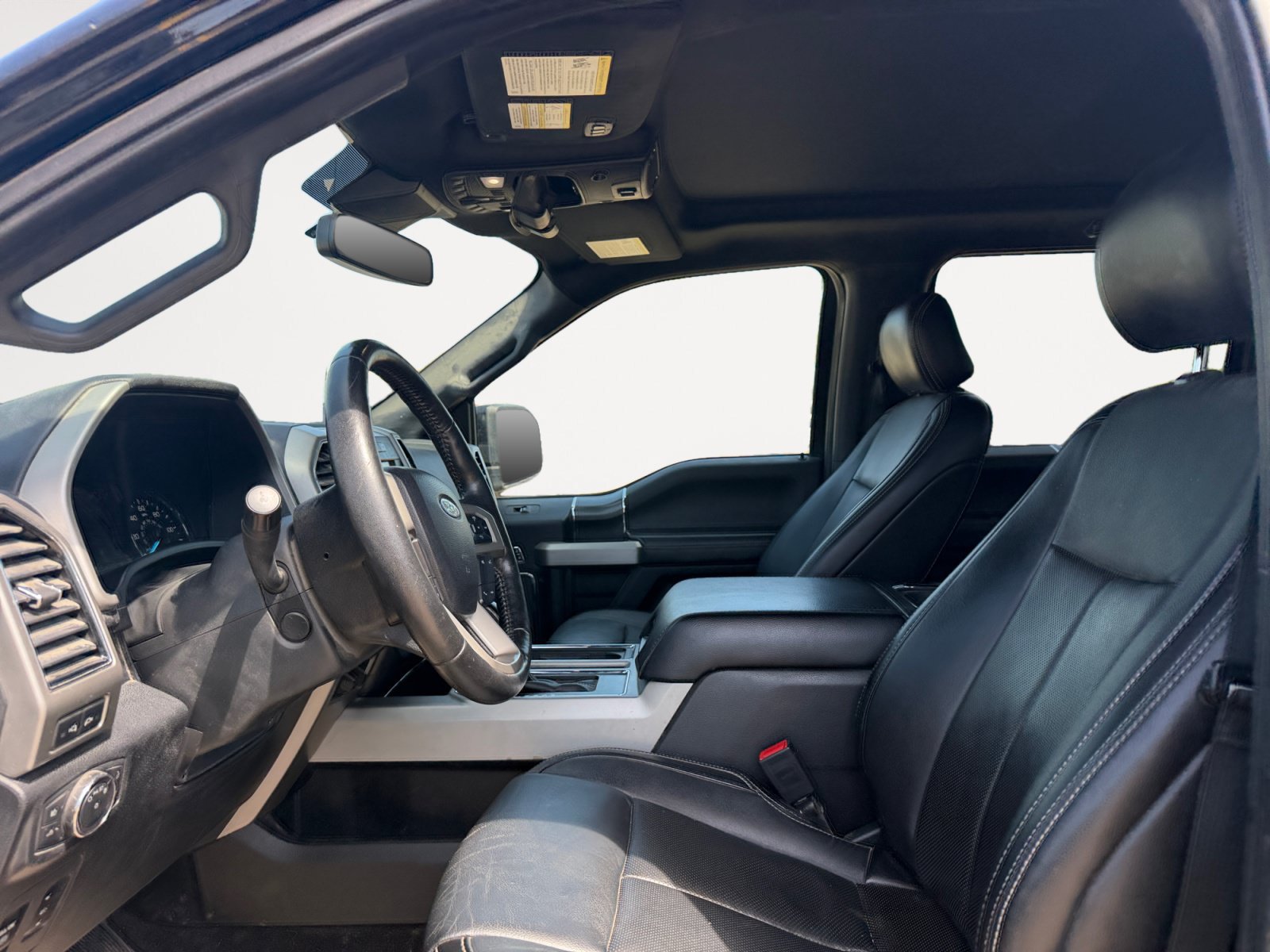 Used 2019 Ford F150 Lariat w/ Equipment Group 502A Luxury AWD/4WD image 9