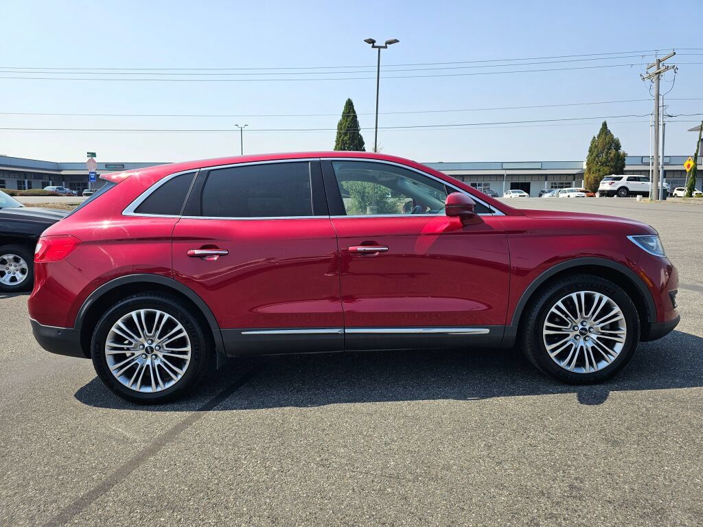 Used 2018 Lincoln MKX Reserve AWD/4WD image 6
