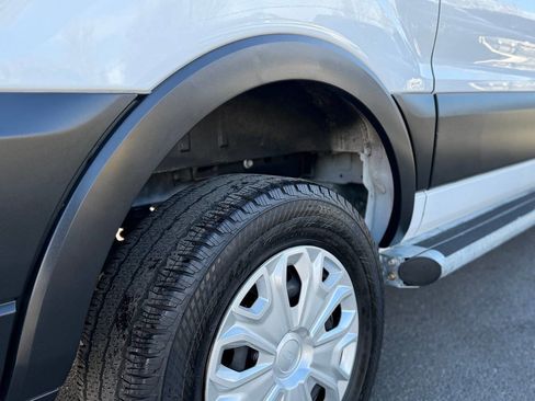 Used 2024 Ford Transit 250 Low Roof w/ Exterior Upgrade Package image 33