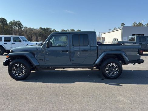 New 2026 Jeep Gladiator Sport image 4