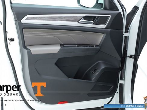 Used 2023 Volkswagen Atlas Cross Sport SE image 18