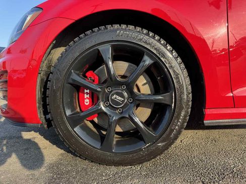 Used 2017 Volkswagen GTI Autobahn image 10