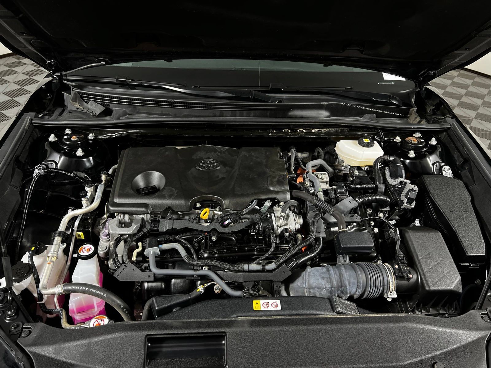 Certified 2025 Toyota Camry LE FWD image 9