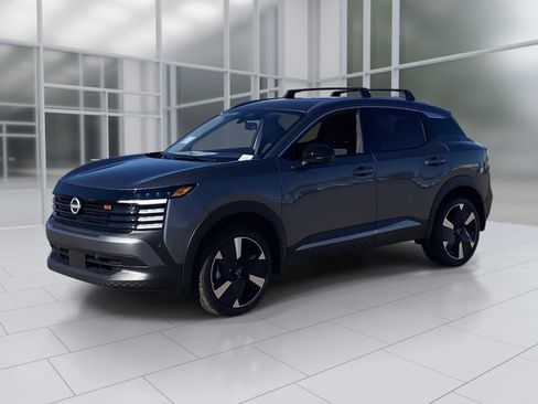 New 2026 Nissan Kicks SR w/ Cold Weather Package image 2