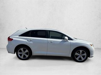 Used 2010 Toyota Venza video 4