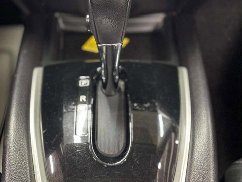 Used 2015 Nissan Rogue SL w/ SL Premium Package image 30