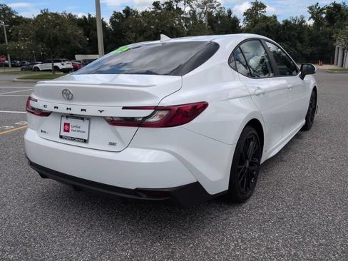 Certified 2025 Toyota Camry SE FWD image 4