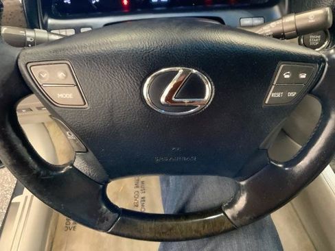 Used 2008 Lexus LS 460 L RWD image 27