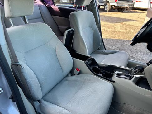 Used 2012 Honda Civic LX image 16