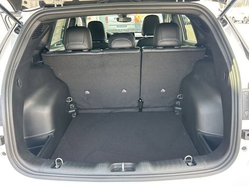 New 2026 Jeep Compass Latitude AWD/4WD image 17