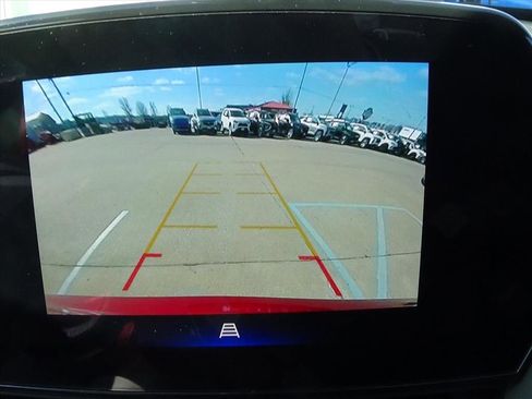 Used 2025 Chevrolet Trax LT w/ LT Convenience Package image 24