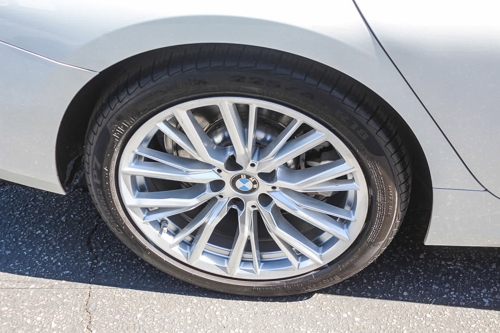 Used 2024 BMW 330i Sedan w/ Premium Package RWD image 12